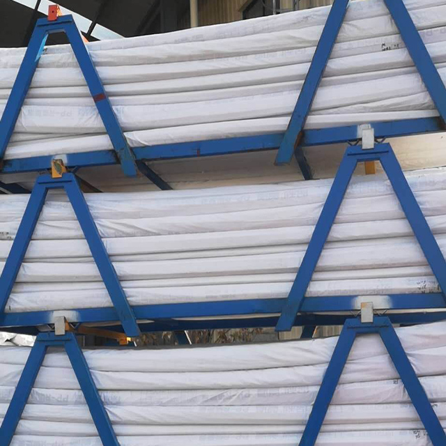 Portable warehouse storage racks layout